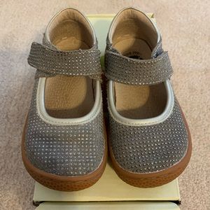 Girl’s Livie & Luca Size 8 Gemma Shoes!